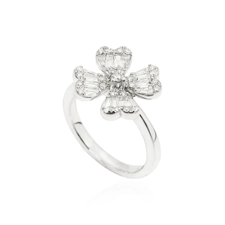 Anillo De Diamantes Trebol