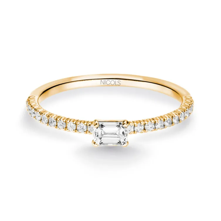 Anillo Diamantes Delphina 0.18 Talla Esmeralda Oro Amarillo