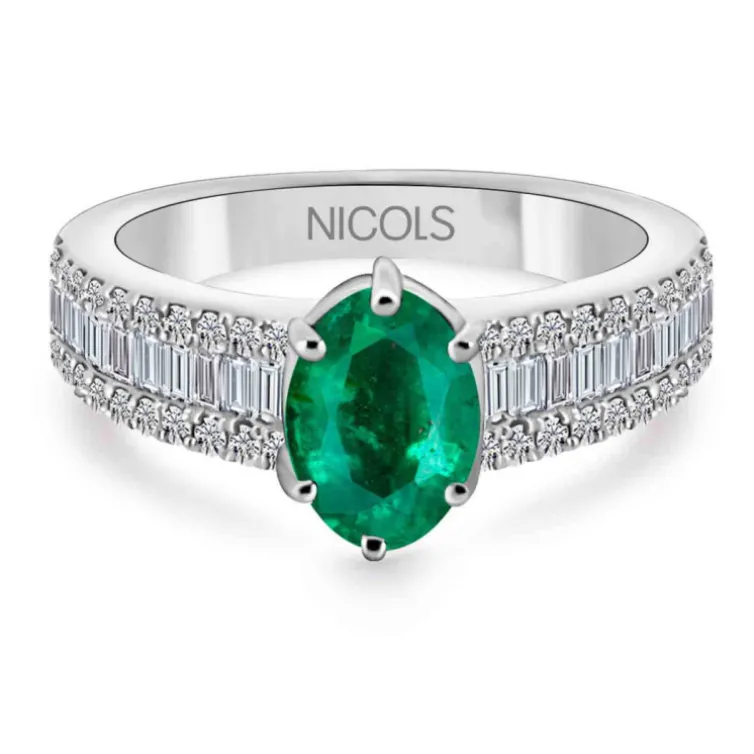 Anillo Esmeralda Oval Diamantes Lola 1,00 Quilates