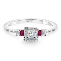 Anillo Rubí y Diamantes Princess