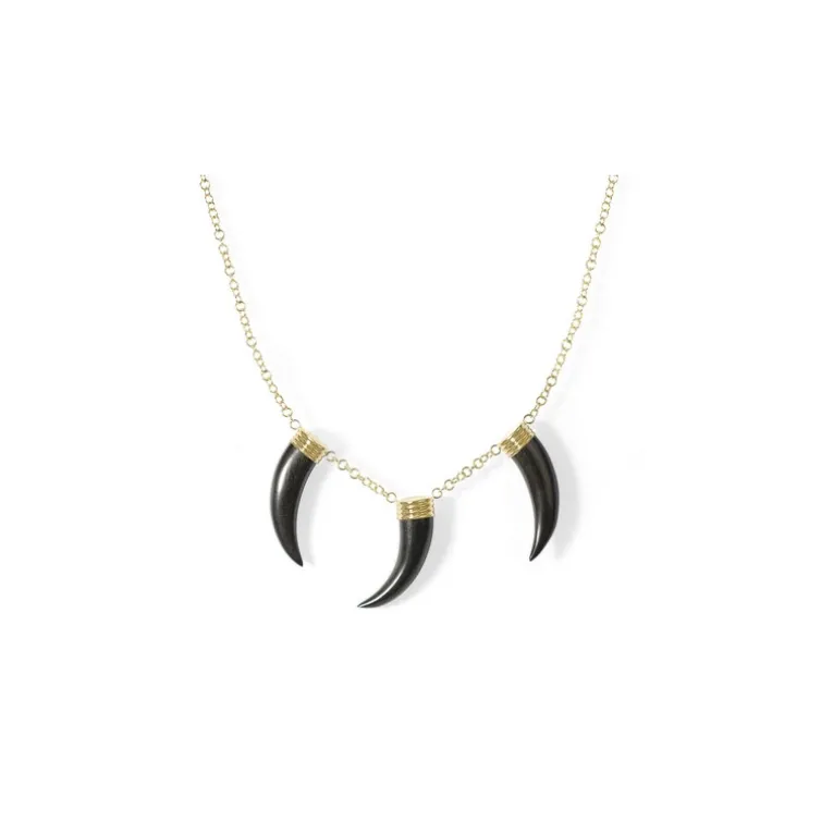 Collar Colmillos Corazón Salvaje